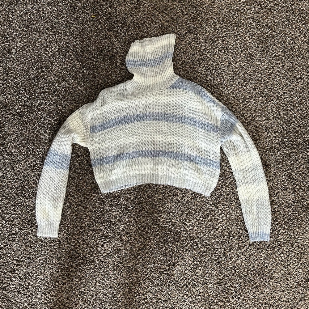 Cropped Knitted Sweater
